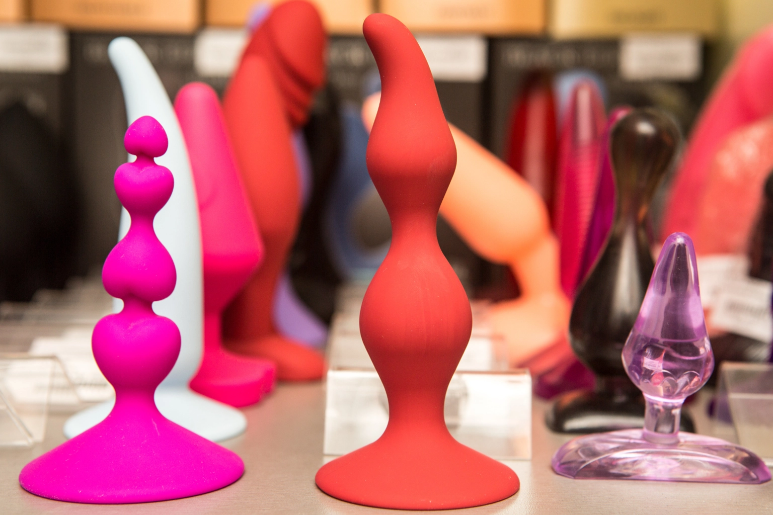 Analdildo – stilvolles Symbolbild für die Kategorie Analdildos im PridePlanet Sexshop